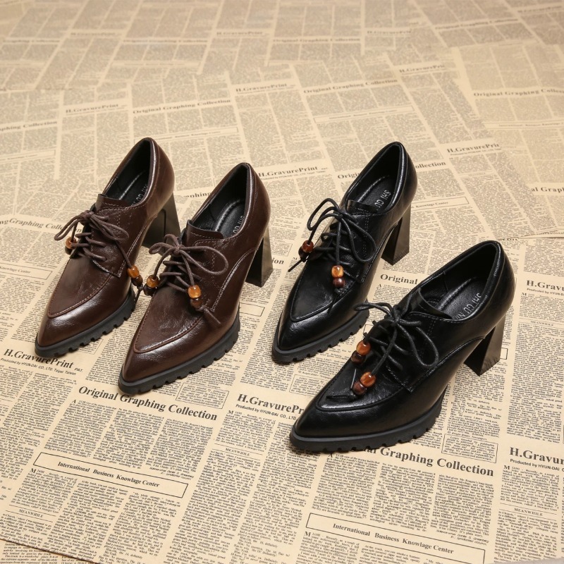 รองเท้าส้นสูงหัวแหลมแบบสายรัดส - Pump Heel Block บทวิจารณ์และราคา